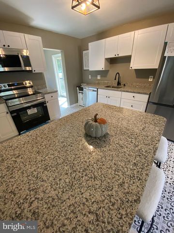 112 HIGHLAND AVE, Pennsville, NJ 08070