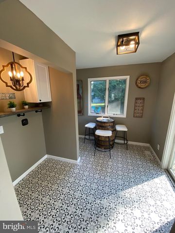 112 HIGHLAND AVE, Pennsville, NJ 08070