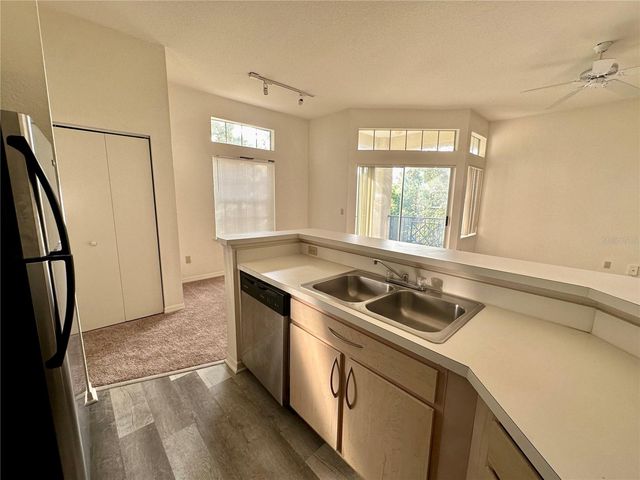 7360 WESTPOINTE BOULEVARD 132, Orlando, FL 32835