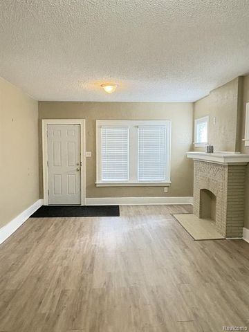 15859 Santa Rosa Drive, Detroit, MI 48238