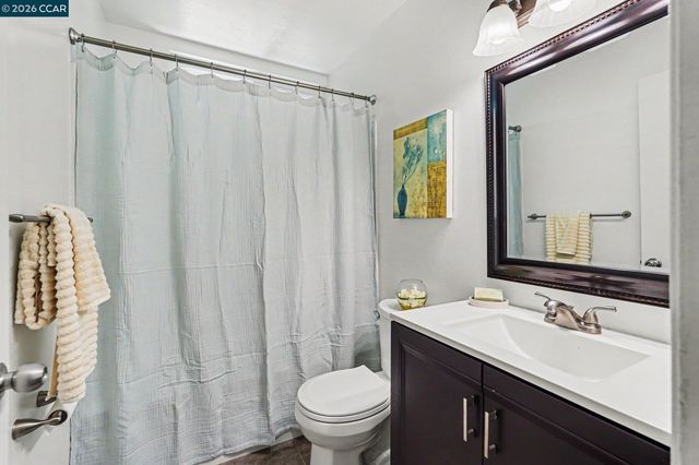 123 E Lake Dr, Antioch, CA 94509