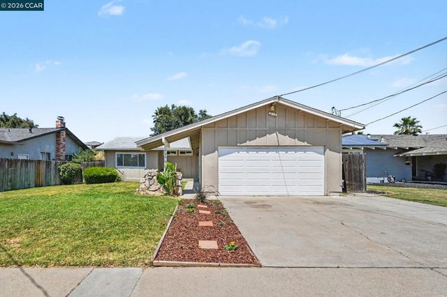 123 E Lake Dr, Antioch, CA 94509