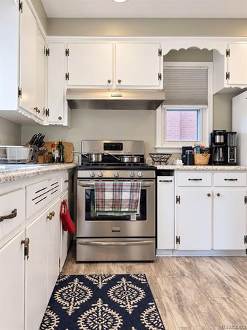 22701 Princeton Street, Dearborn, MI 48124
