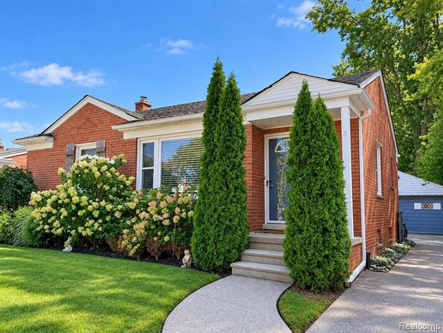 22701 Princeton Street, Dearborn, MI 48124