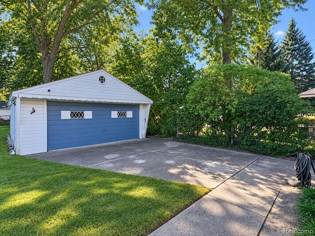 22701 Princeton Street, Dearborn, MI 48124