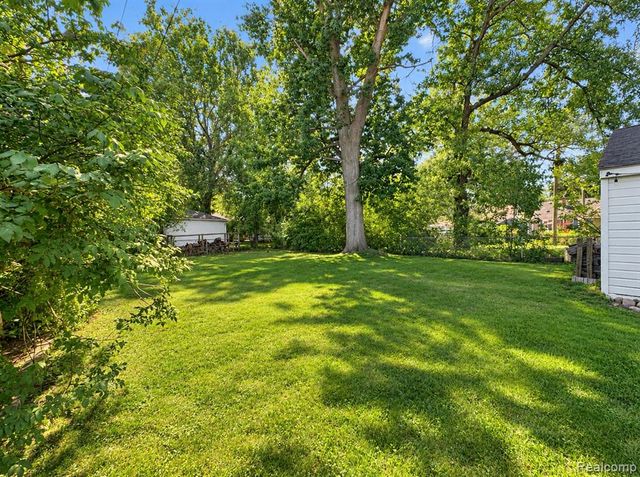 22701 Princeton Street, Dearborn, MI 48124