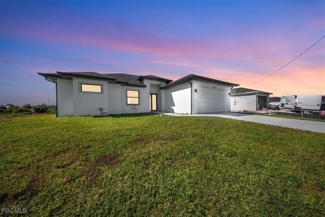 1024 Halby AVE S, Lehigh Acres, FL 33974