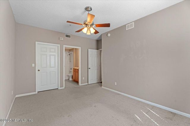 575 OAKLEAF PLANTATION Parkway 901, Orange Park, FL 32065