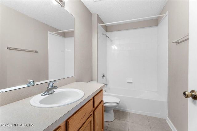 575 OAKLEAF PLANTATION Parkway 901, Orange Park, FL 32065