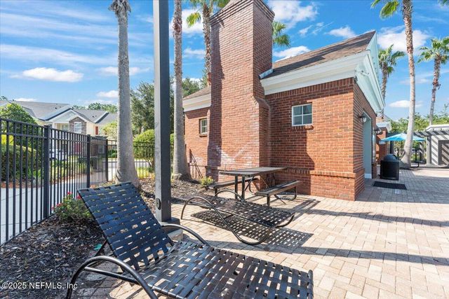 575 OAKLEAF PLANTATION Parkway 901, Orange Park, FL 32065