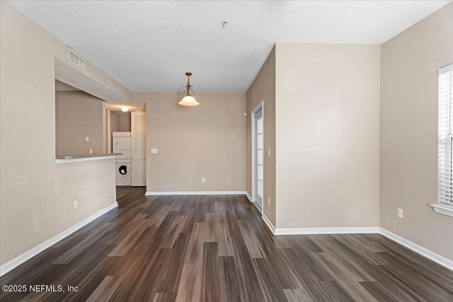 575 OAKLEAF PLANTATION Parkway 901, Orange Park, FL 32065