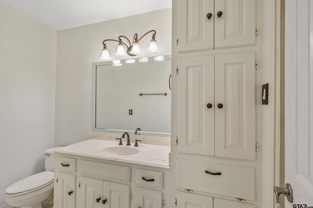 231 W Cumberland Rd, Tyler, TX 75703