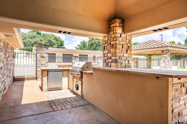 231 W Cumberland Rd, Tyler, TX 75703