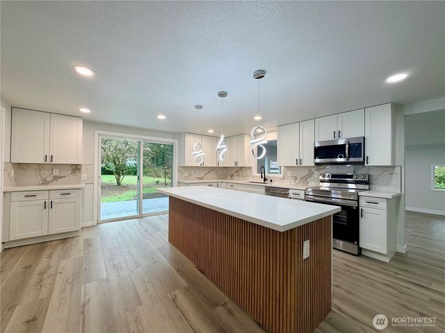 11 Webb Road SW, Lakebay, WA 98349