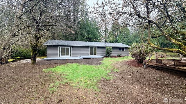 11 Webb Road SW, Lakebay, WA 98349