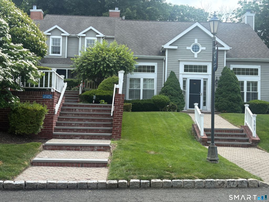 359 Hadley Drive 359, Trumbull, CT 06611