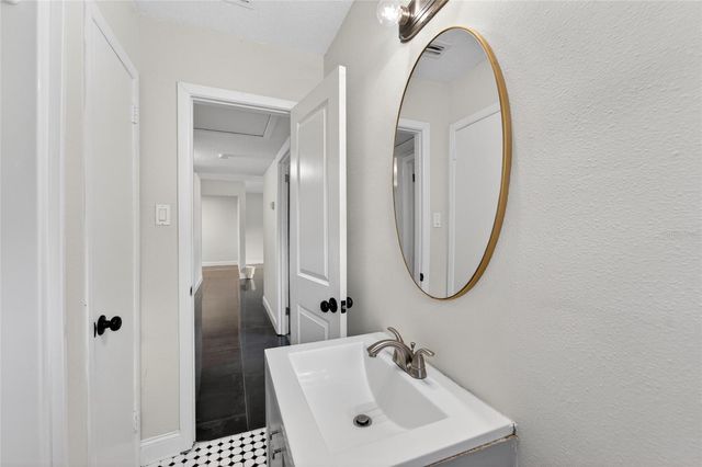 3009 E FERN STREET, Tampa, FL 33610
