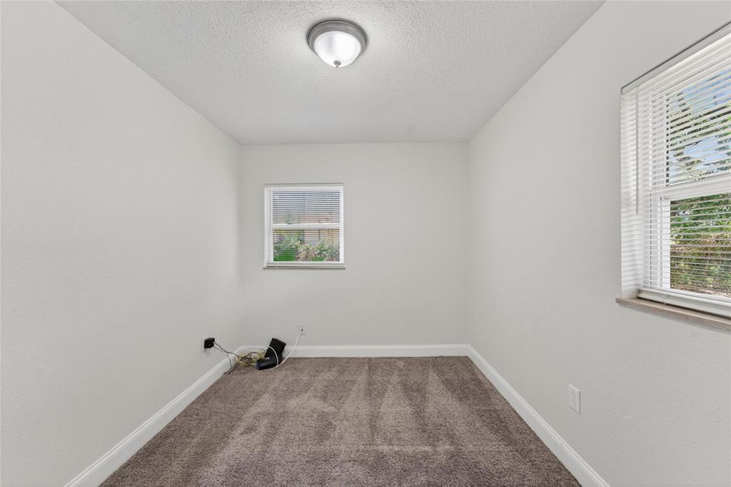 Image 26 of property listing at 3009 E FERN STREET, Tampa, FL 33610