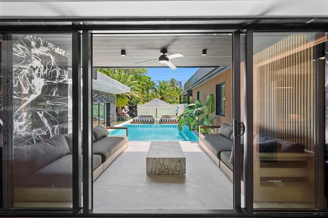 5750 La Gorce Dr, Miami Beach, FL 33140