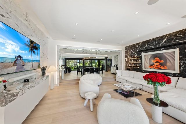 5750 La Gorce Dr, Miami Beach, FL 33140