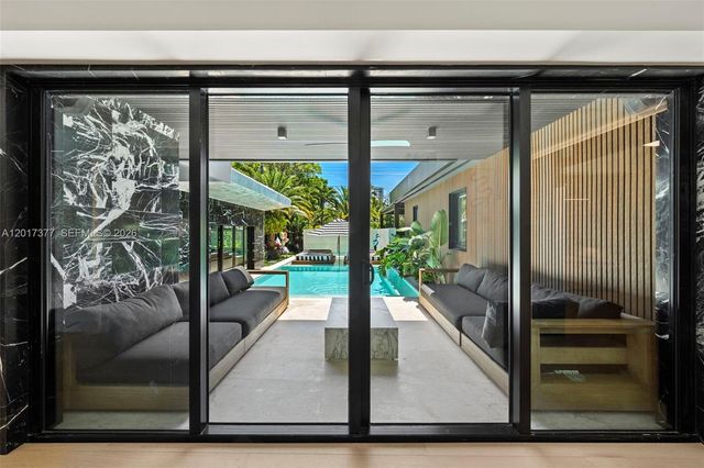 5750 La Gorce Dr, Miami Beach, FL 33140