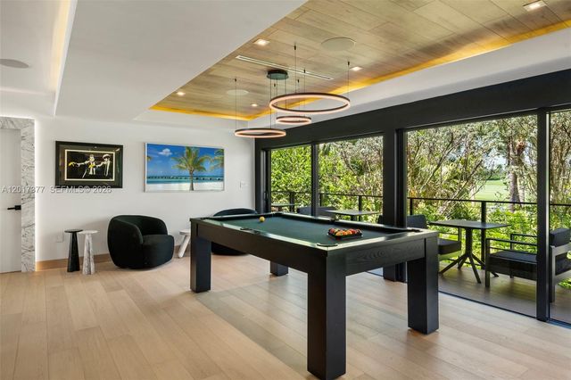 5750 La Gorce Dr, Miami Beach, FL 33140