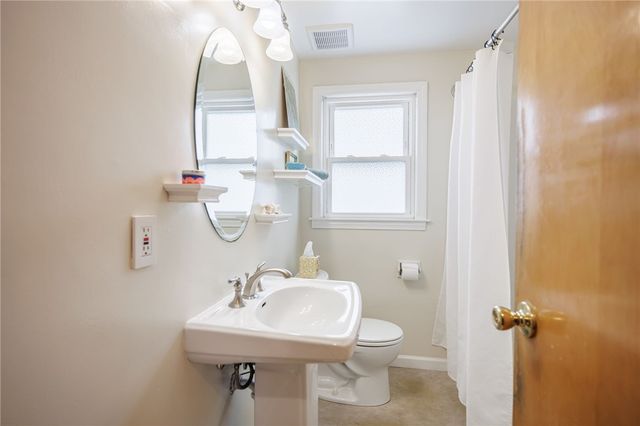 21 Edmonton Road, Rochester, NY 14609