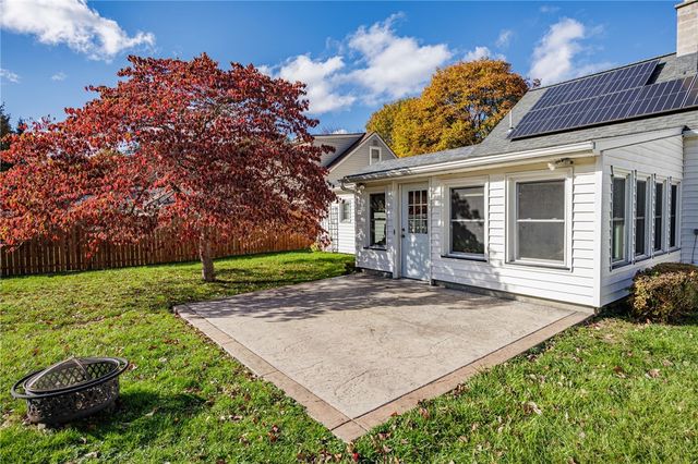 21 Edmonton Road, Rochester, NY 14609