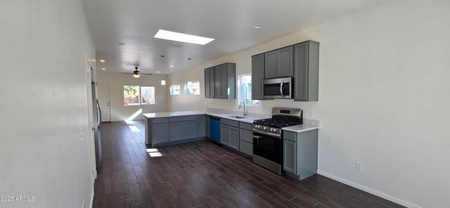 742 S Meadowood Lane, Sierra Vista, AZ 85635