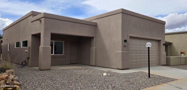 742 S Meadowood Lane, Sierra Vista, AZ 85635