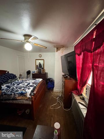 2419 UPLAND ST, Chester, PA 19013