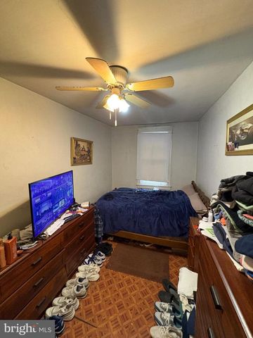 2419 UPLAND ST, Chester, PA 19013