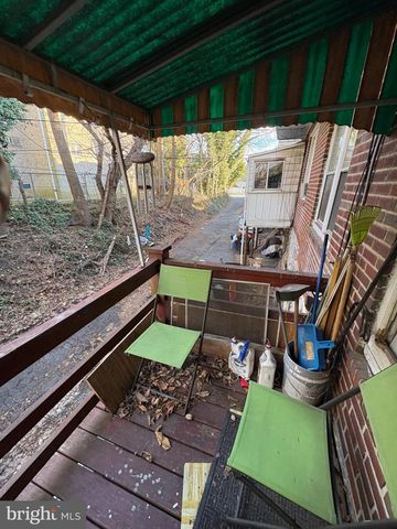 2419 UPLAND ST, Chester, PA 19013