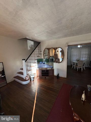 2419 UPLAND ST, Chester, PA 19013