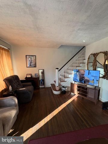 2419 UPLAND ST, Chester, PA 19013