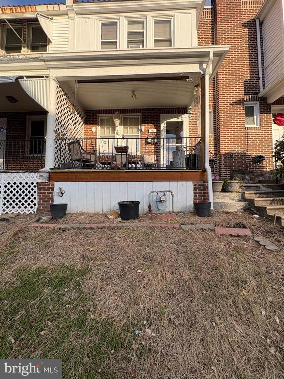 2419 UPLAND ST, Chester, PA 19013