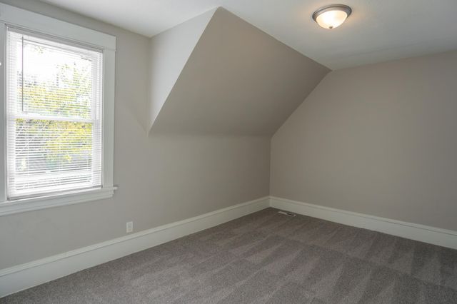 1606 Concordia Avenue, Saint Paul, MN 55104