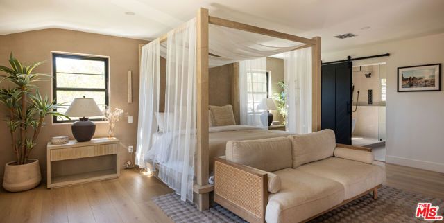 22269 Avenue San Luis, Los Angeles, CA 91364
