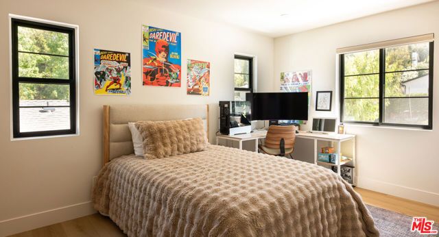 22269 Avenue San Luis, Los Angeles, CA 91364
