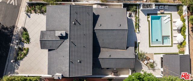 22269 Avenue San Luis, Los Angeles, CA 91364