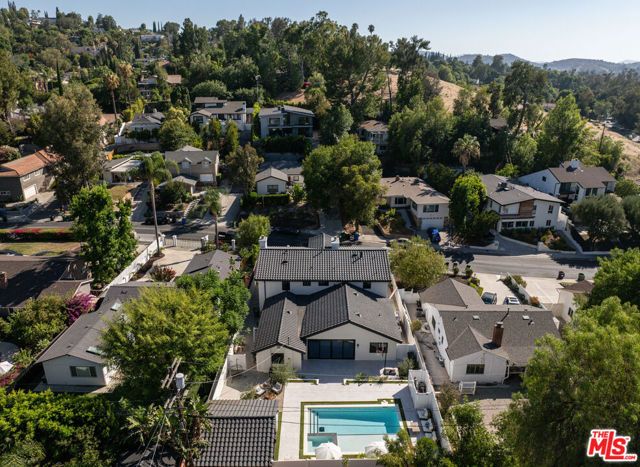 22269 Avenue San Luis, Los Angeles, CA 91364
