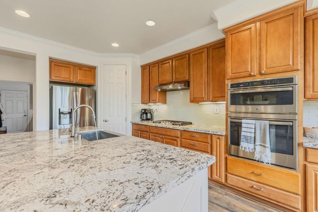 2249 Nolen Dr, Lincoln, CA 95648