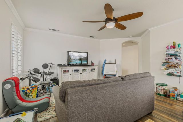 2249 Nolen Dr, Lincoln, CA 95648