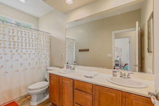 2249 Nolen Dr, Lincoln, CA 95648