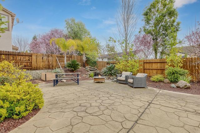 2249 Nolen Dr, Lincoln, CA 95648