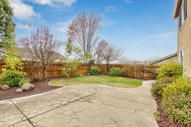 2249 Nolen Dr, Lincoln, CA 95648