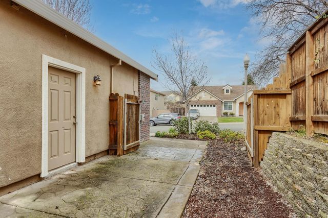 2249 Nolen Dr, Lincoln, CA 95648