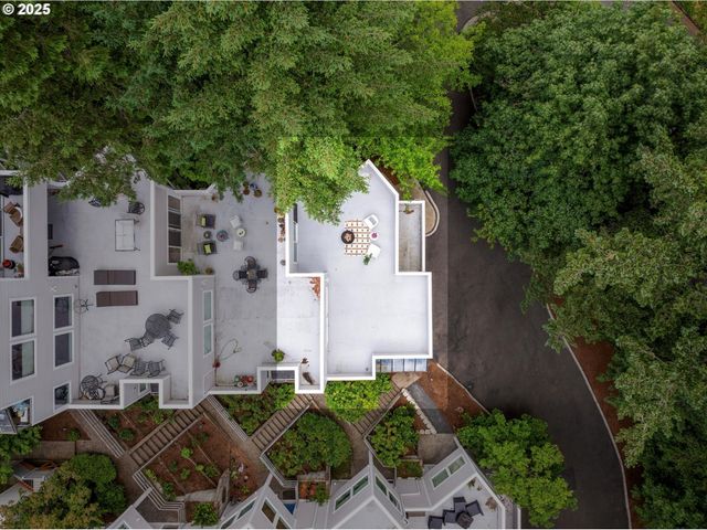 48 EAGLE CREST Dr 3D, Lake Oswego, OR 97035