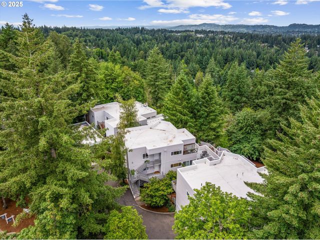 48 EAGLE CREST Dr 3D, Lake Oswego, OR 97035