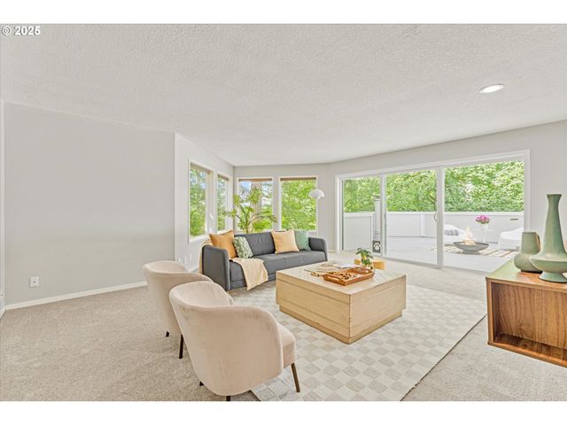 48 EAGLE CREST Dr 3D, Lake Oswego, OR 97035